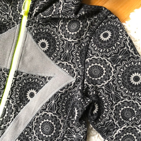 Ivivva Remix Hoodie - Picture 2 of 6